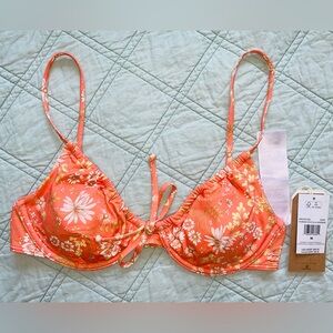 Billabong bikini top (M)
